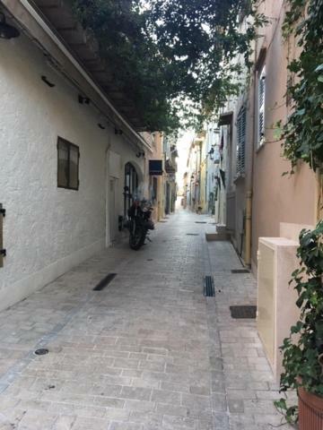 Appartement Beautifully Bright In Old Town Saint-Tropez